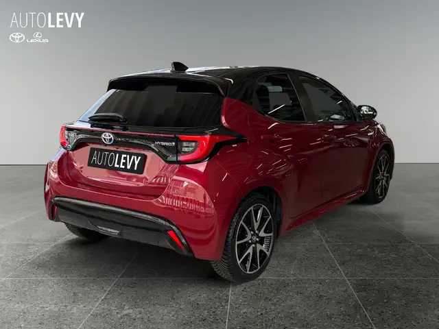 Toyota Yaris view 6