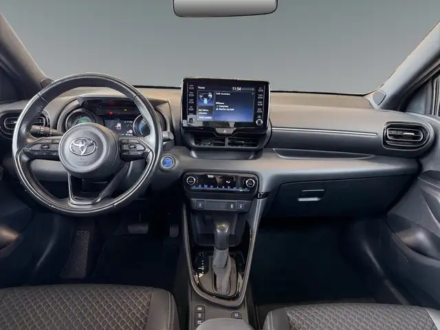 Toyota Yaris view 11