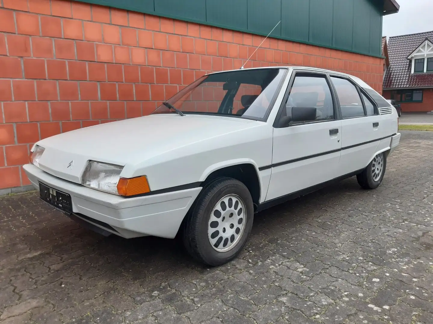 Citroen BX 19 TRD - super Zustand- kerngesund Weiß - 2