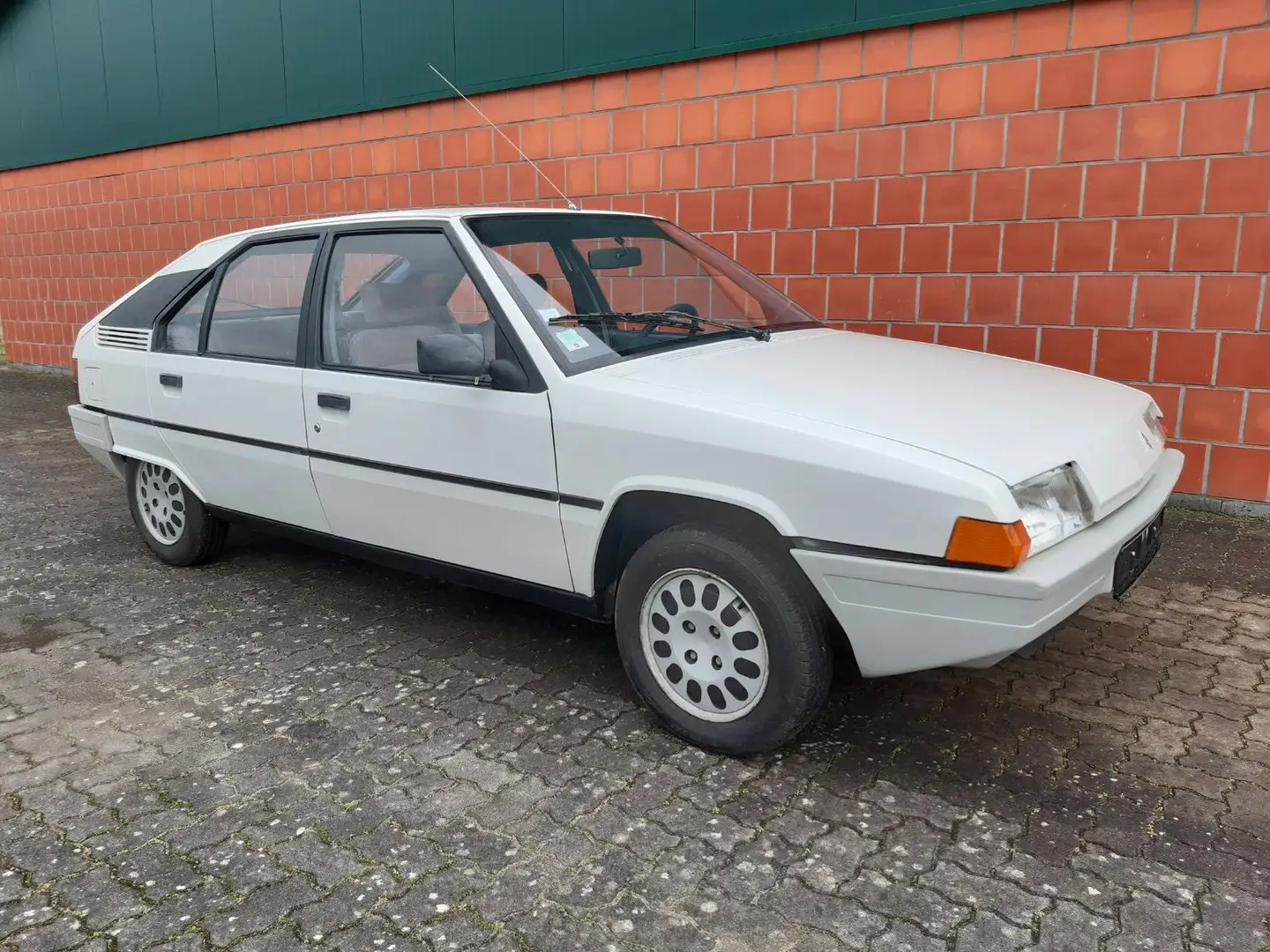 Citroen BX 19 TRD - super Zustand- kerngesund Weiß - 1
