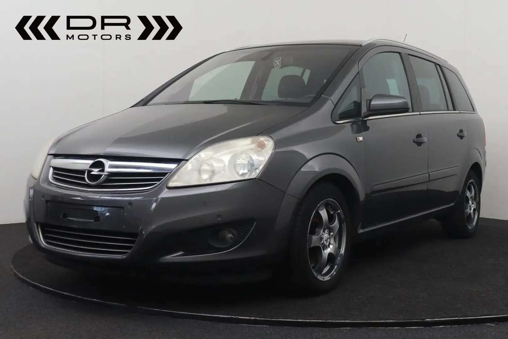 Opel Zafira 1.7CTDi Enjoy - 7 Plaatsen Gris - 1