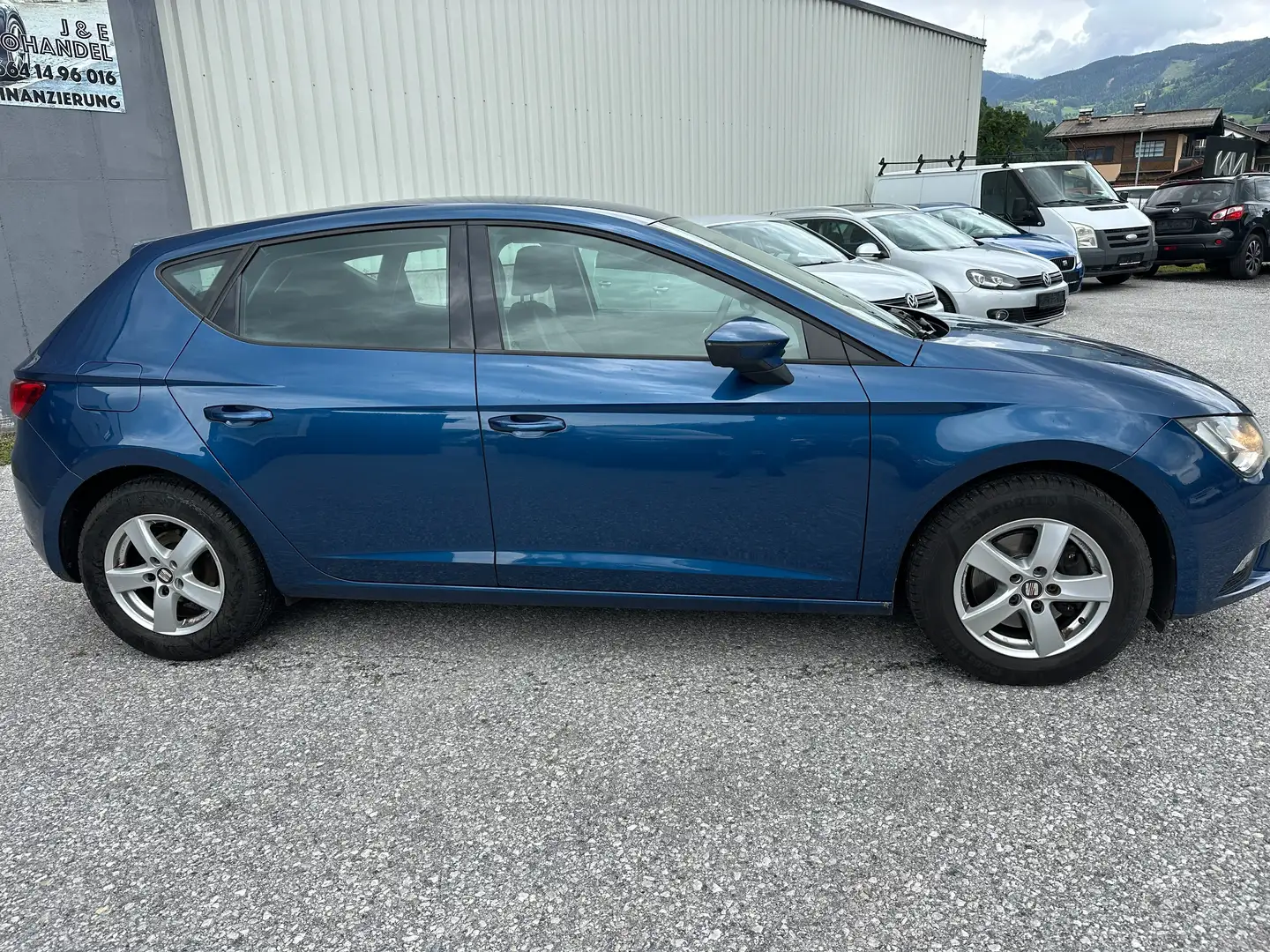 SEAT Leon 1,2 TSI 4 Zylinder Pickerl 10/2025 Bleu - 2