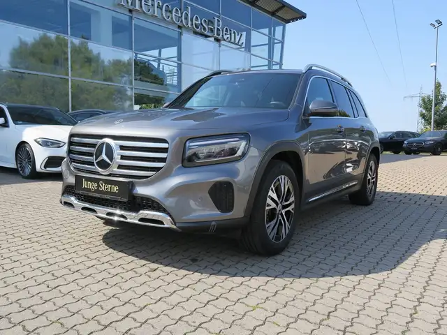 Mercedes-Benz GLB 220 4M Progressive AHK Fahrassistenzpaket