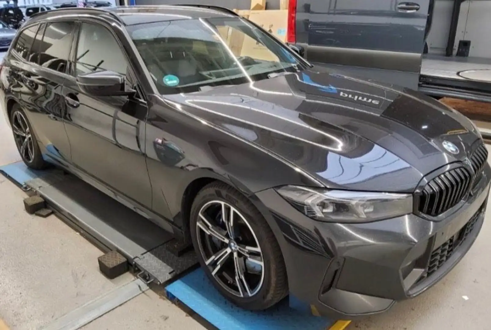 BMW 320 d M Sport Pro LCI LivePR H/K ACC A-LED Kam 18 Noir - 2