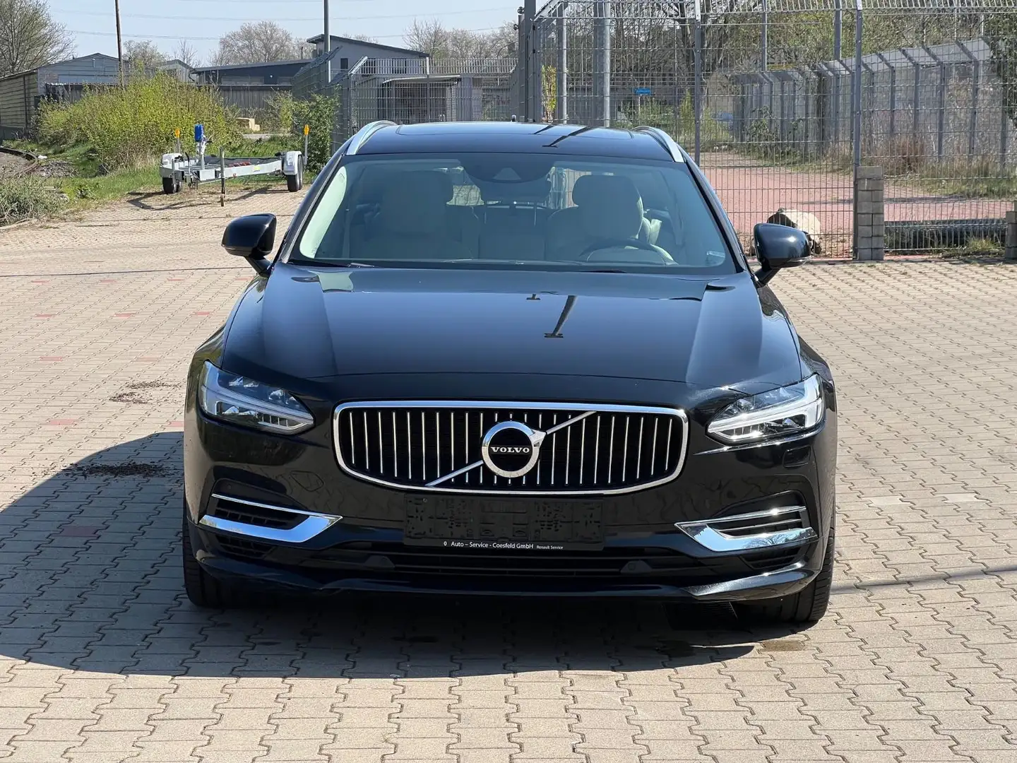 Volvo V90 Kombi Inscription Plug-In Hybrid AWD Schwarz - 2