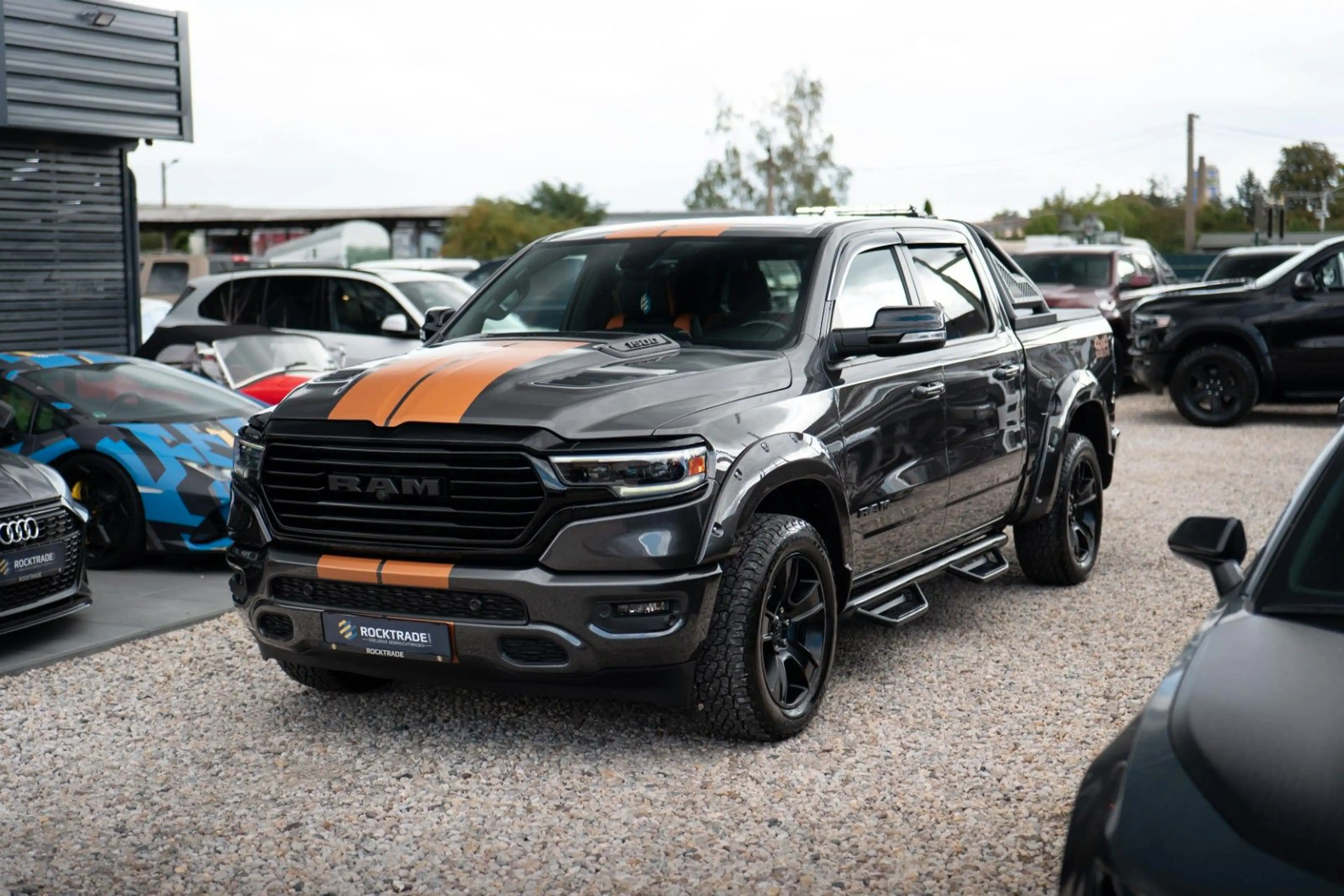 Dodge RAM 5.7 V8 HEMI 4x4 OFFROAD Night Limited 19%