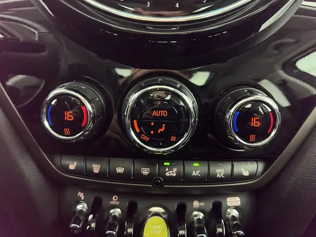 Mini Hatch view 12