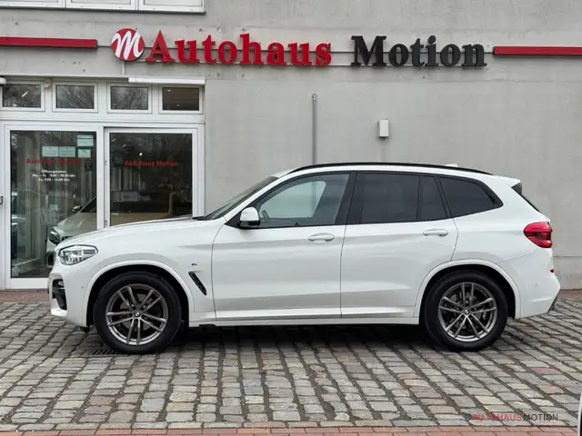 BMW X3 view 8