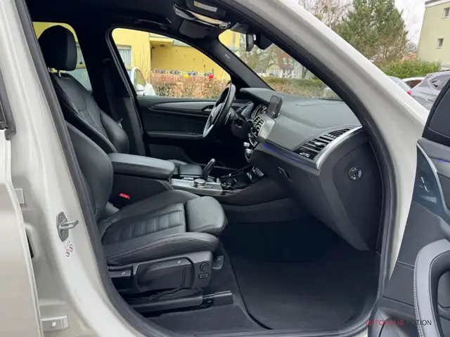 BMW X3 view 15