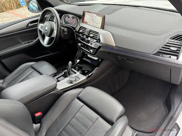 BMW X3 view 14