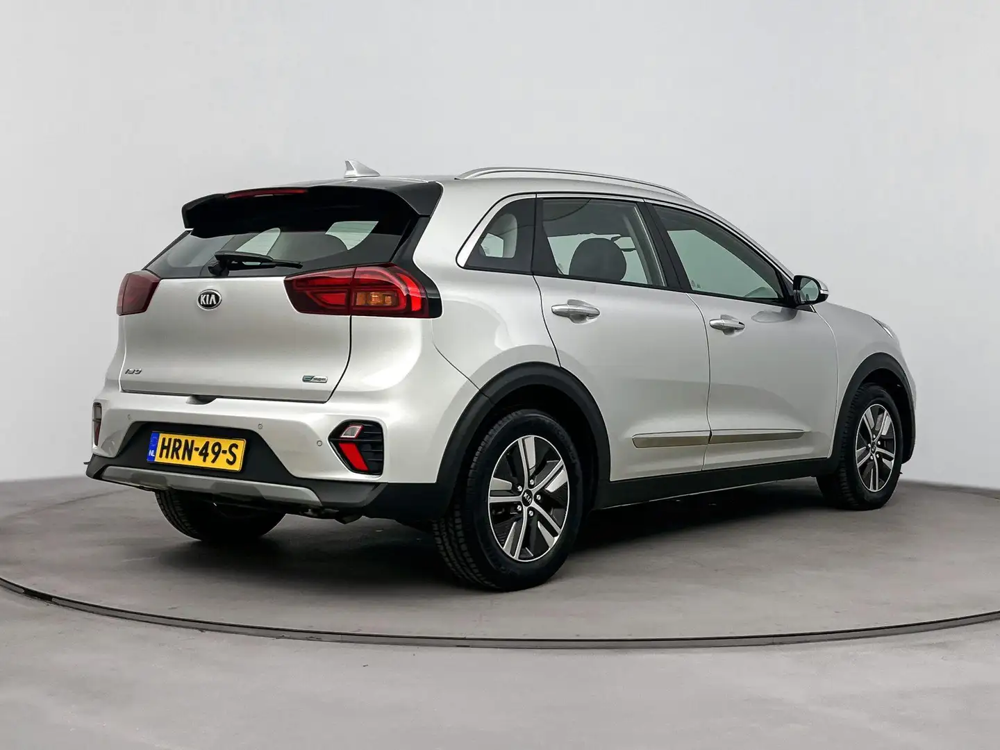 Kia Niro 1.6 GDi PHEV DYNAMIC PLUS LINE | AFNEEMBARE TREKHA Grijs - 2