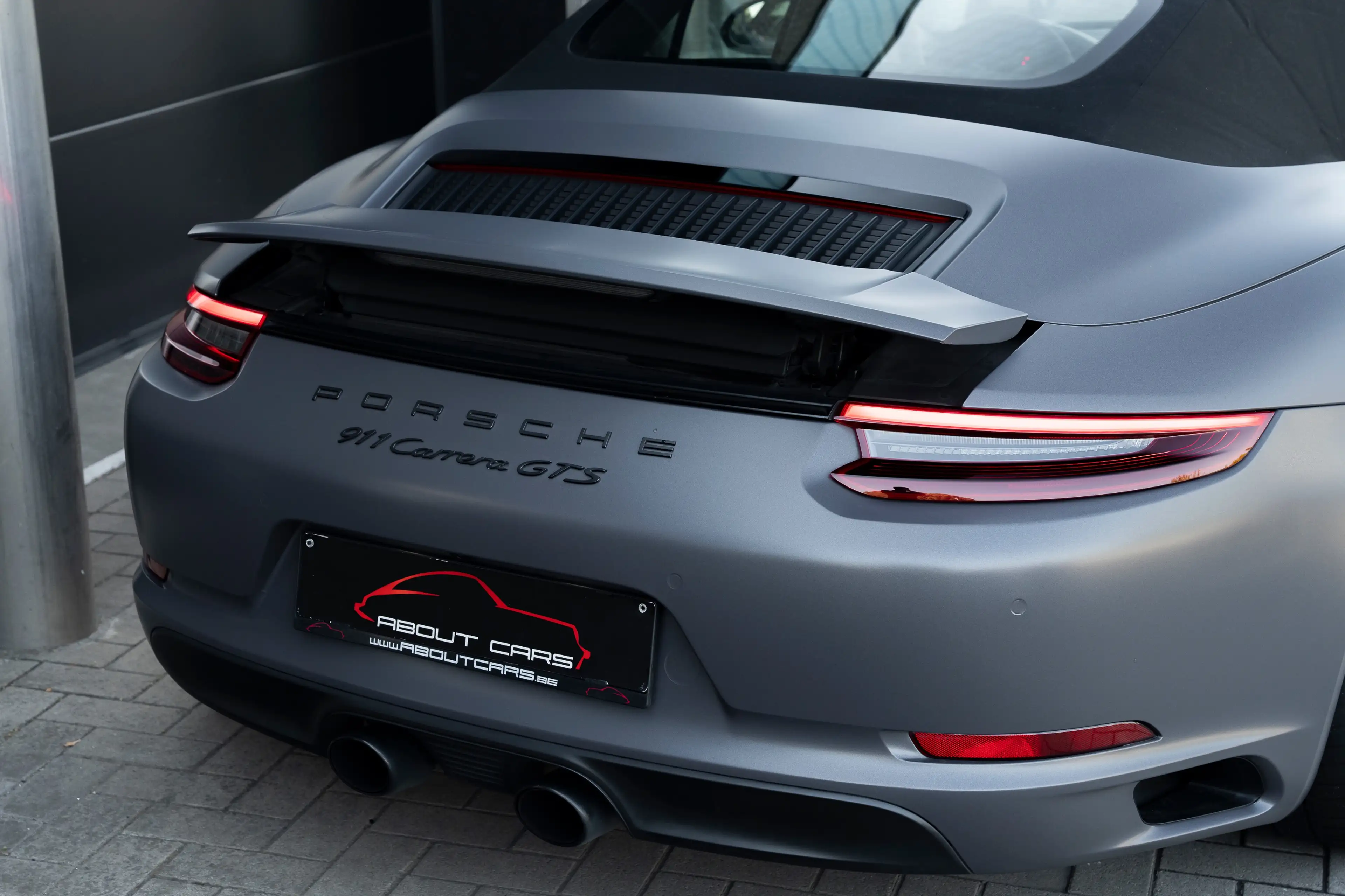 Porsche 911 911 Carrera 2 GTS Cabriolet 3.0 Turbo — photo 11