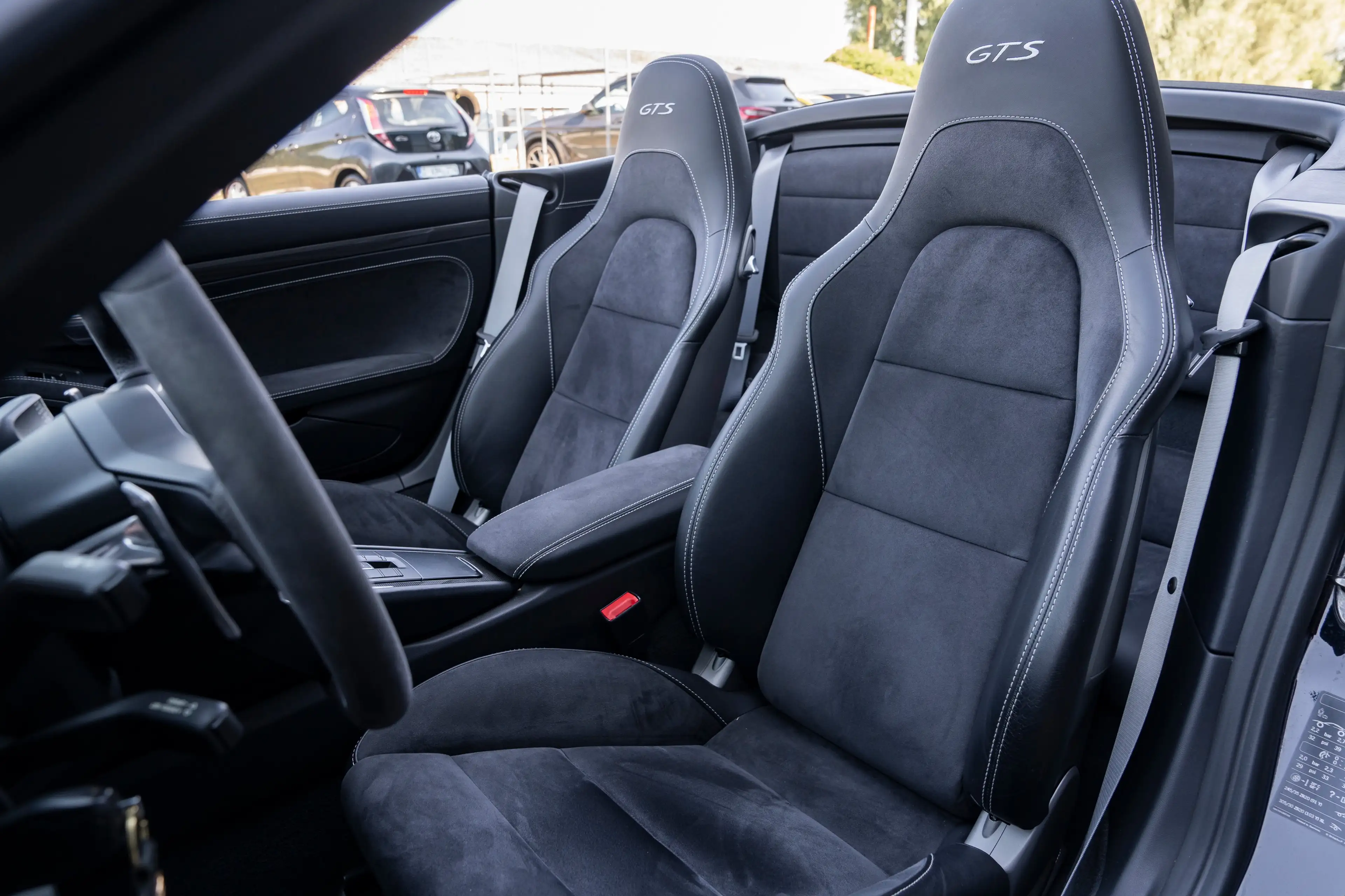 Porsche 911 911 Carrera 2 GTS Cabriolet 3.0 Turbo — photo 14