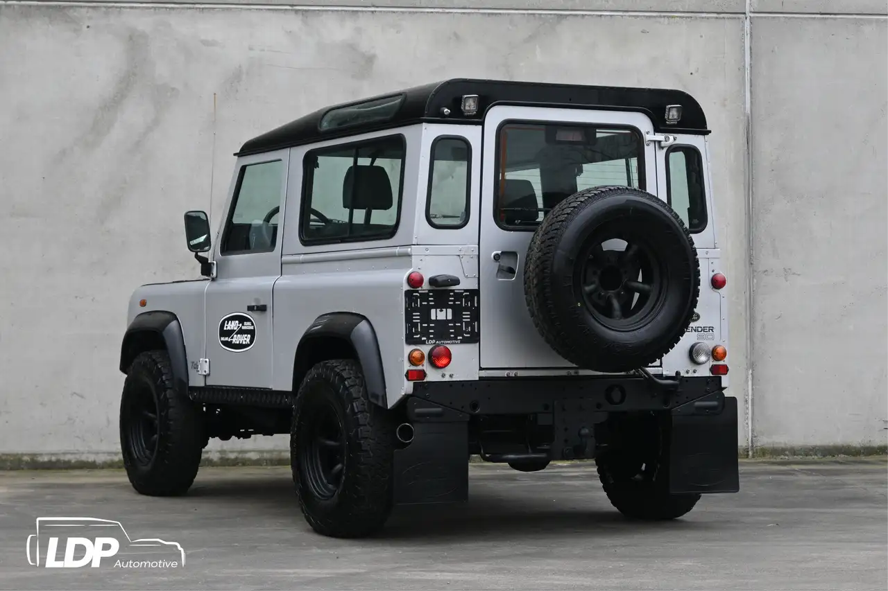 Land Rover Defender 2.5 Turbo Td5 Lichte vracht — foto 5