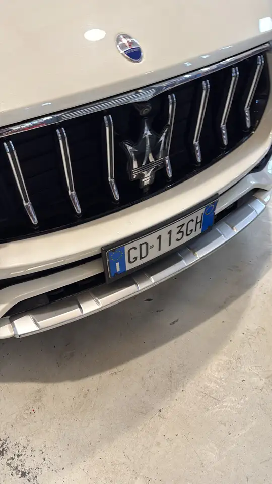 Maserati Levante 2021 — фото 10