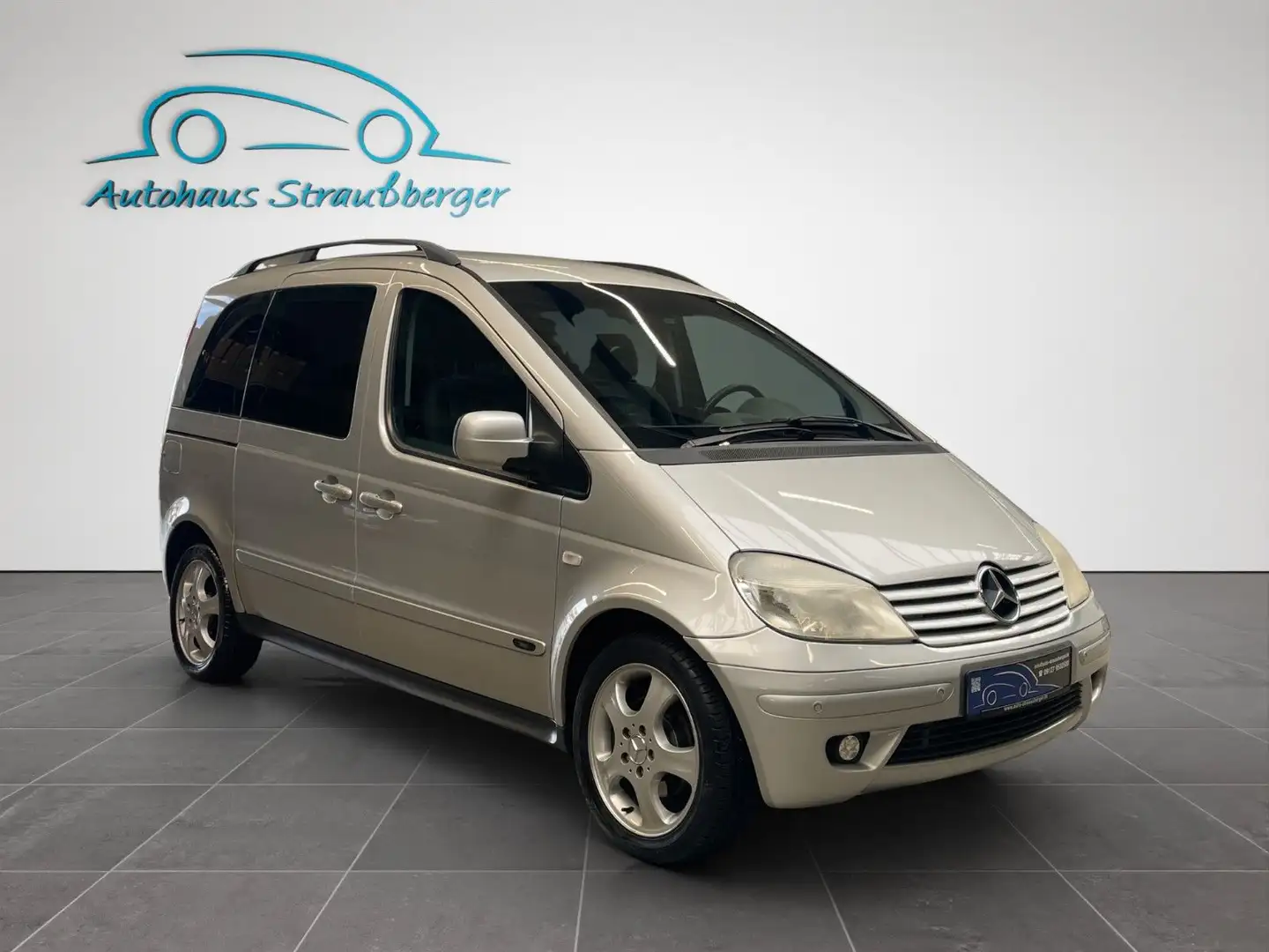 Mercedes-Benz Vaneo Compact Van 1.6 Silber - 2