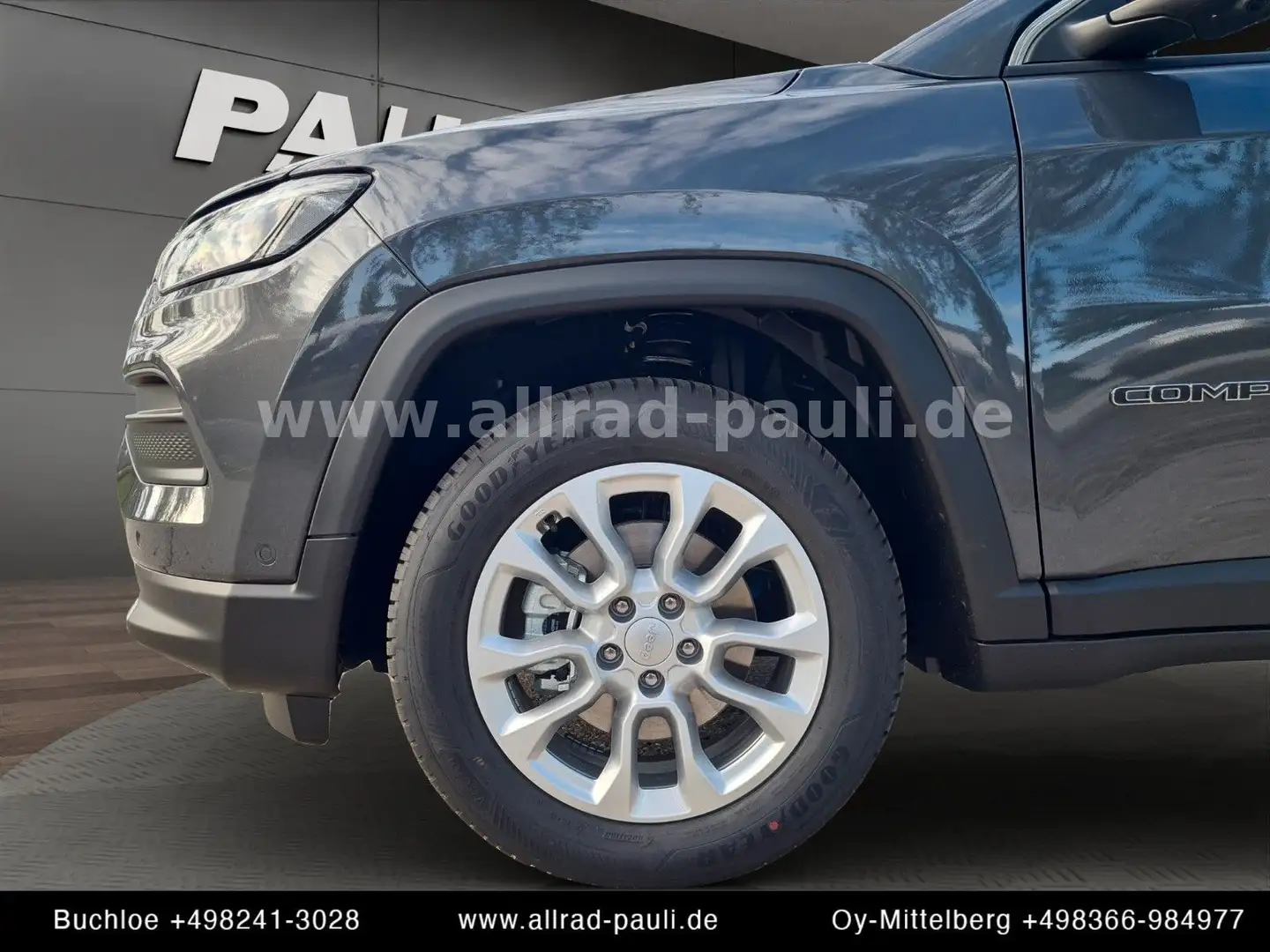 Jeep Compass 1.5 MHEV Altitude | ALLWETTER, WINTER Gris - 2