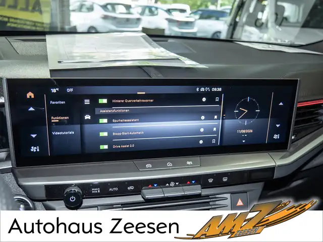 Opel Grandland view 9