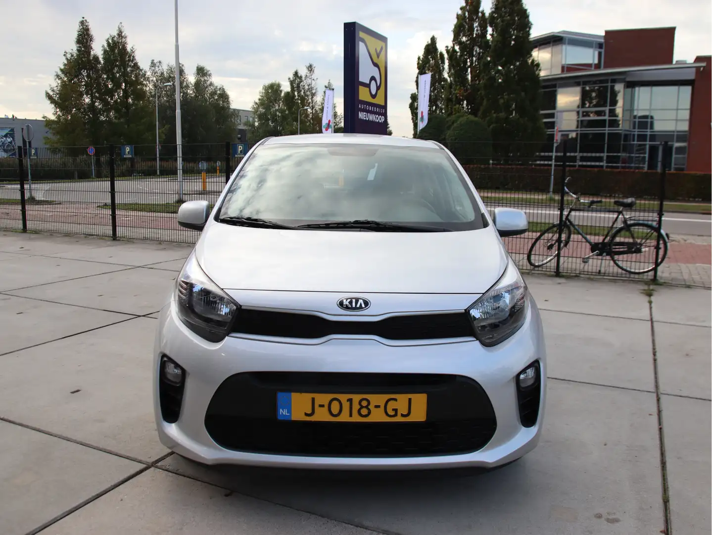 Kia Picanto 1.0 MPi Navigator Airco, Carplay-Camera, Nl auto, Gris - 2