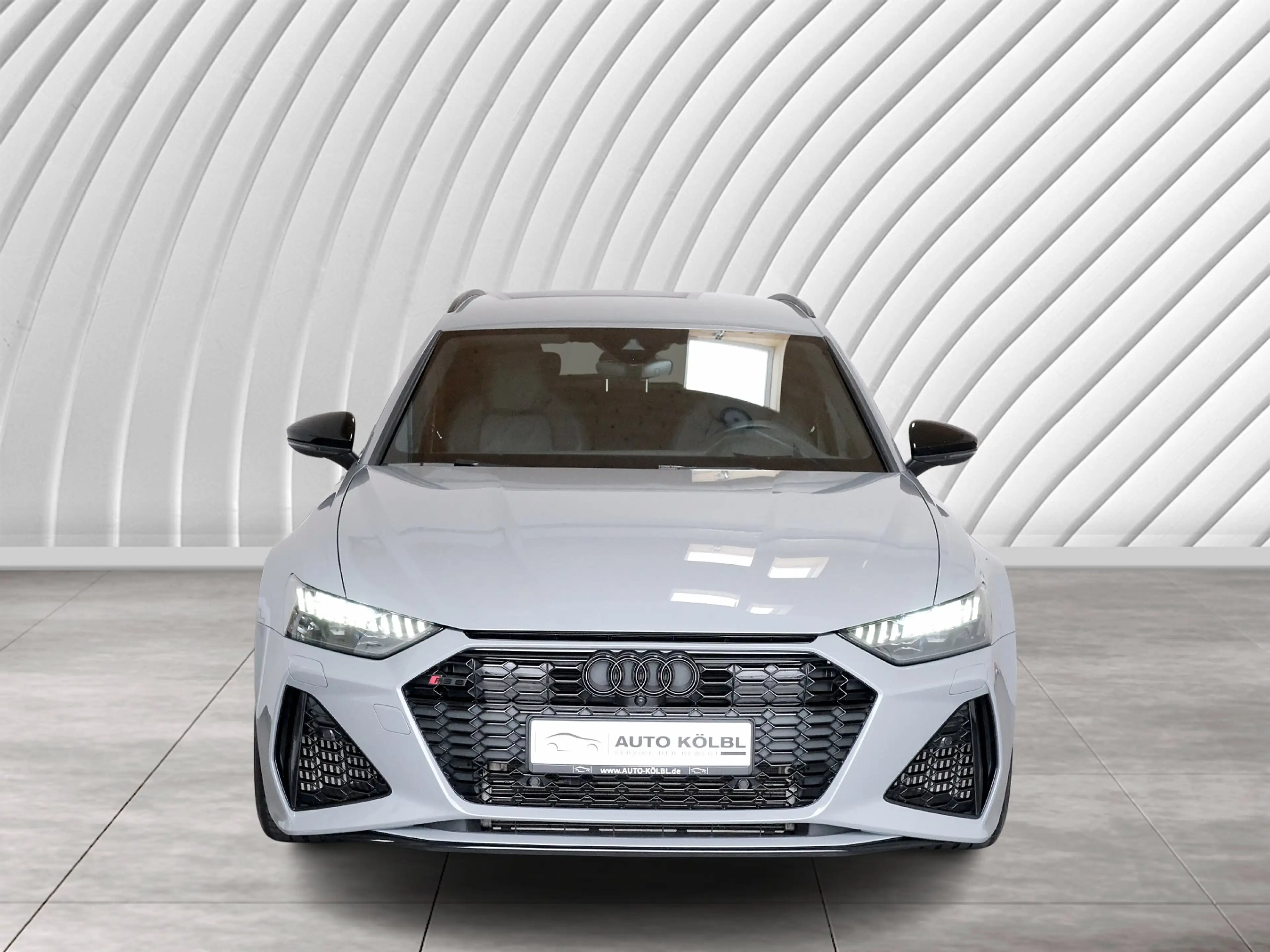 Audi RS6 Avant 4.0 TFSI quattro HUD Navi /1.Hand — photo 2