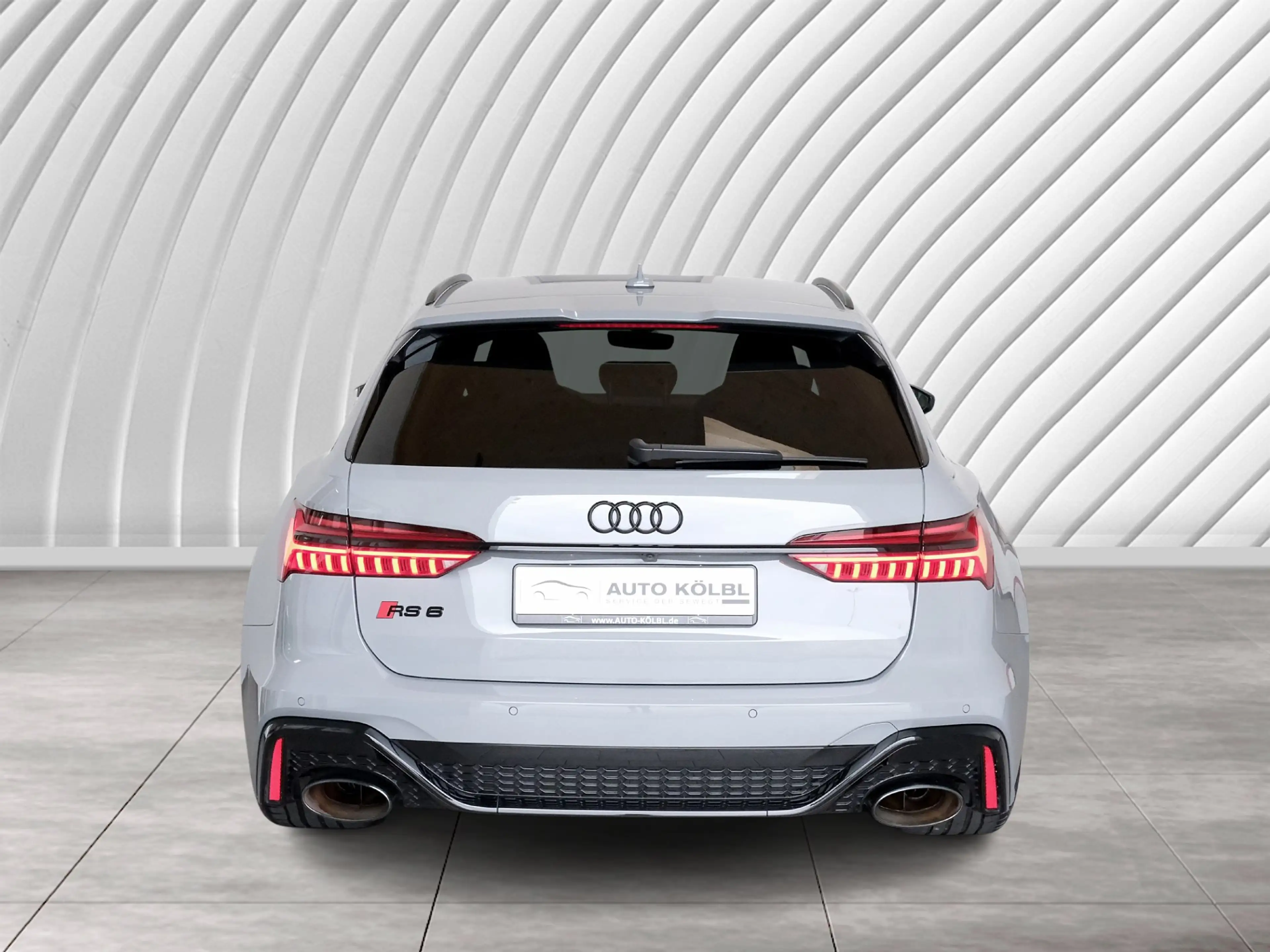 Audi RS6 Avant 4.0 TFSI quattro HUD Navi /1.Hand — photo 3