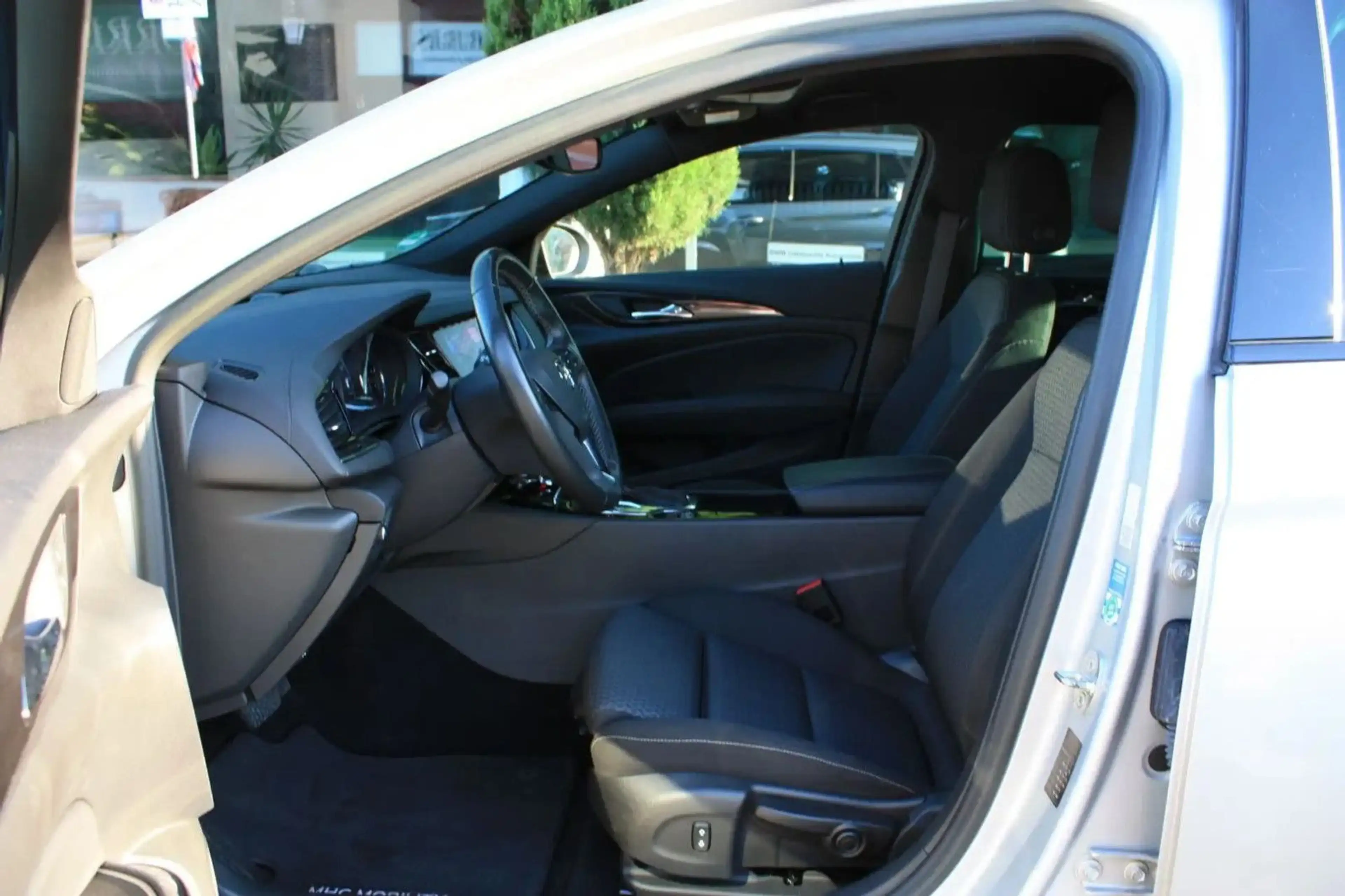Opel Insignia B Sports Tourer Business — photo 13