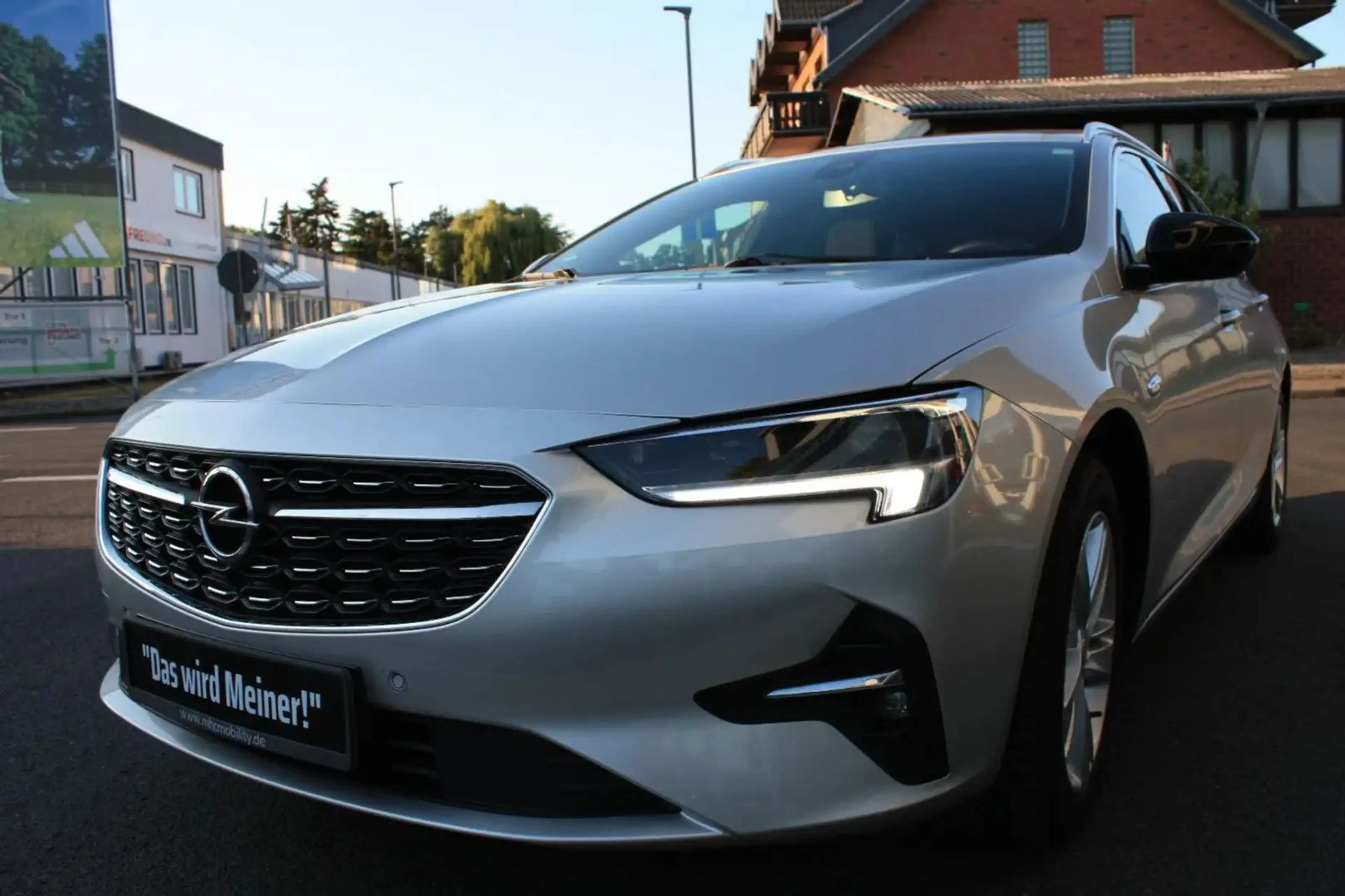 Opel Insignia B Sports Tourer Business — photo 2
