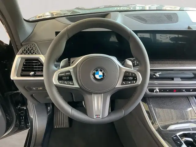 BMW X5 view 13