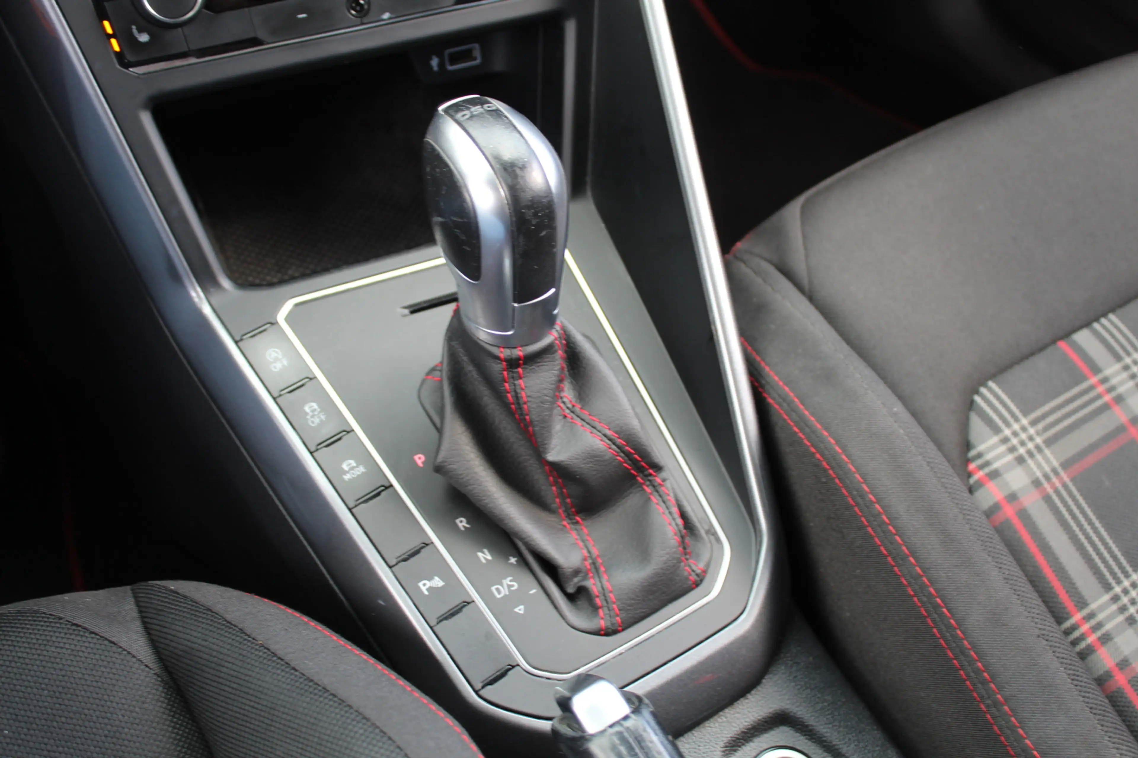 Volkswagen Polo GTI 2.0 TSI 200Pk DSG-automaat | Goed onderhouden — photo 22