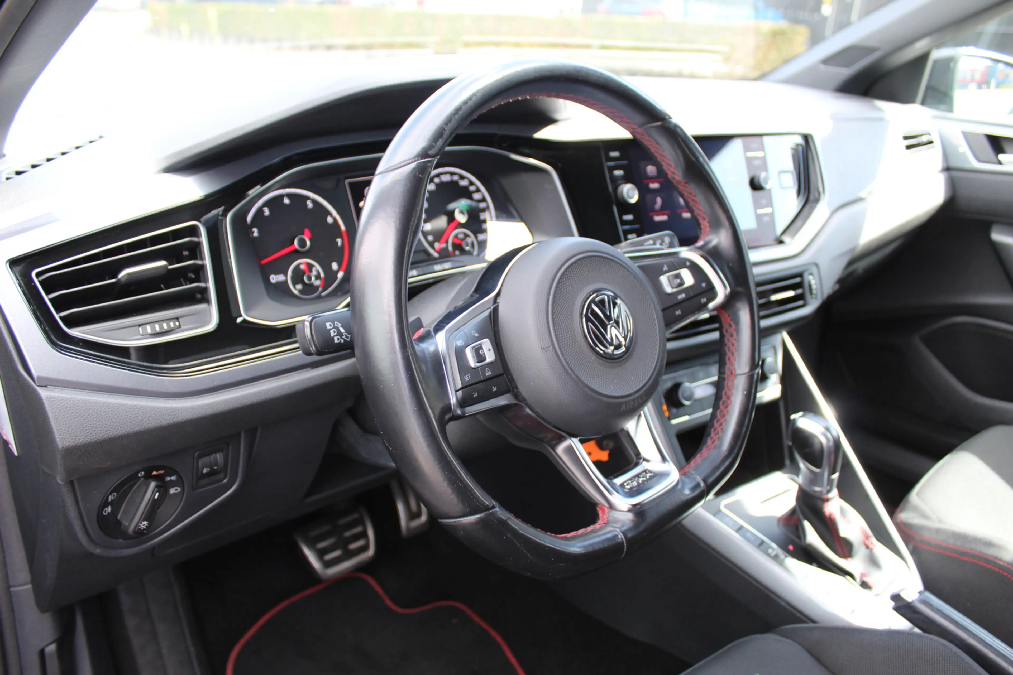 Volkswagen Polo GTI 2.0 TSI 200Pk DSG-automaat | Goed onderhouden — photo 2