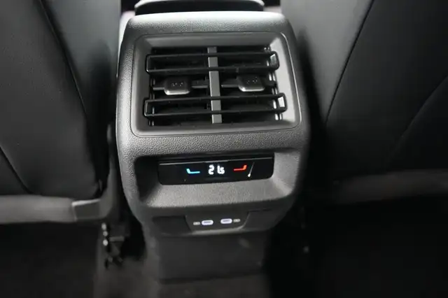 Volkswagen Tiguan view 9