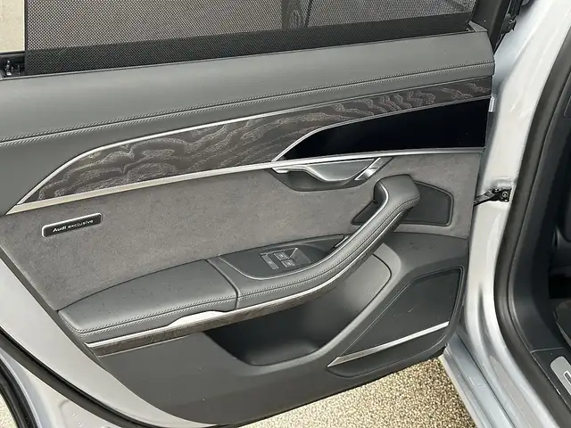Audi A8 60 TFSI e PHEV quattro / AHK / SZL / Pano / Sof... Ansicht 14