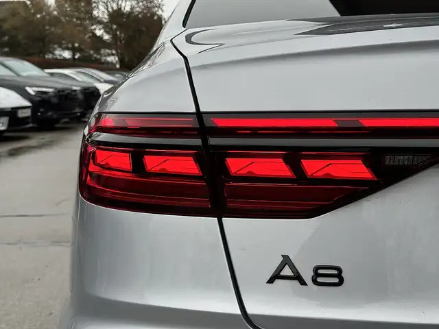 Audi A8 60 TFSI e PHEV quattro / AHK / SZL / Pano / Sof... Ansicht 10
