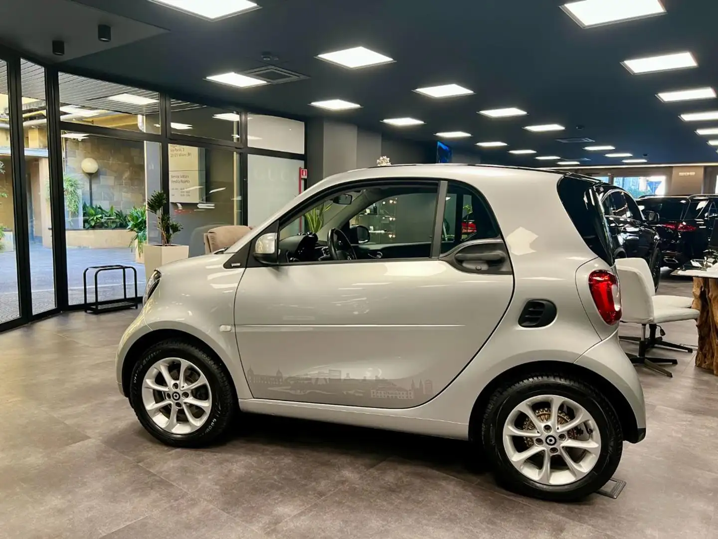 smart forTwo 1.0 twinamic Passion Silber - 2