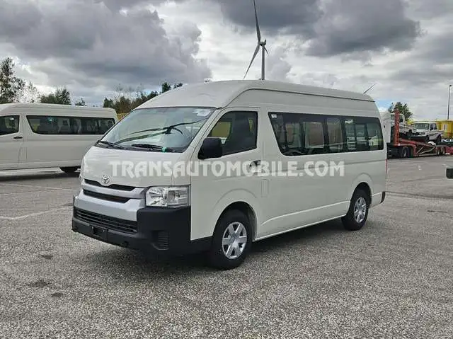 Toyota Hiace HIGH ROOF / TOIT HAUT 2.5L DIESEL van