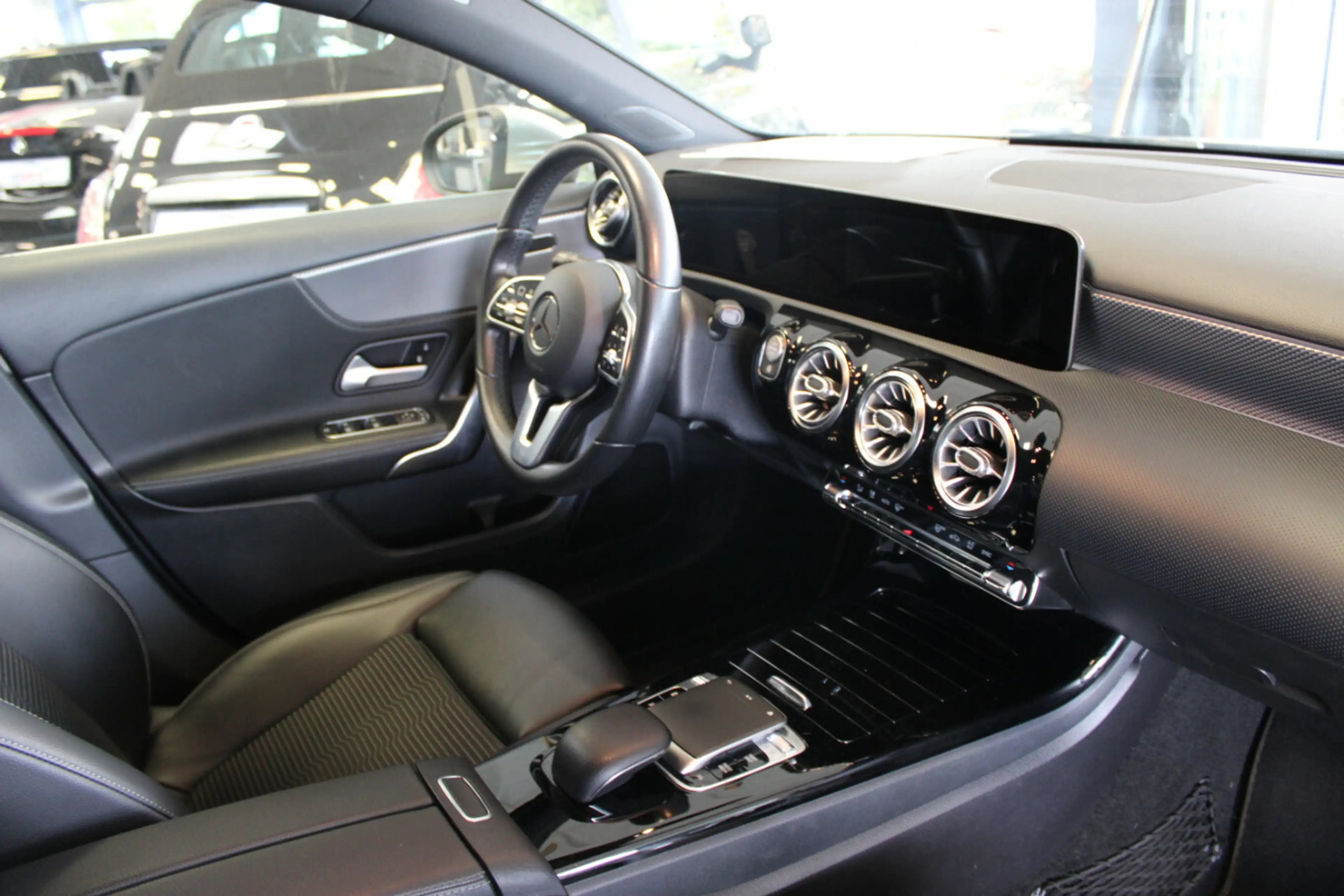 Mercedes-Benz A 220 7G-DCT Edition 19 — photo 8