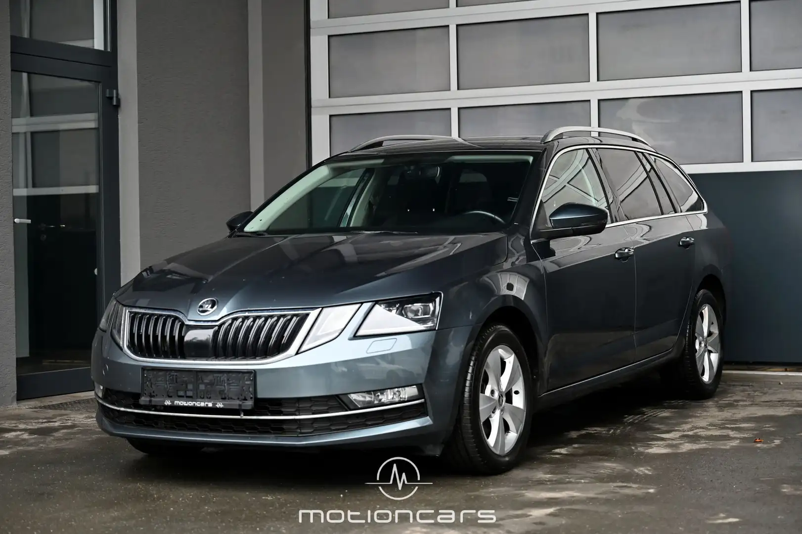 Skoda Octavia 2.0 TDI DPF Style Limited DSG Pickerl NEU Grau - 1