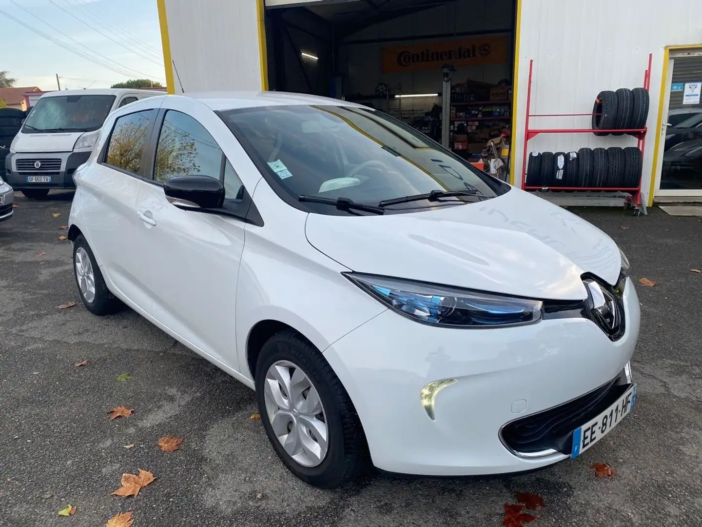 Renault ZOE ZEN CONTRAT LOCATION BATTERIE CHARGE NORMALE R90 Weiß - 1