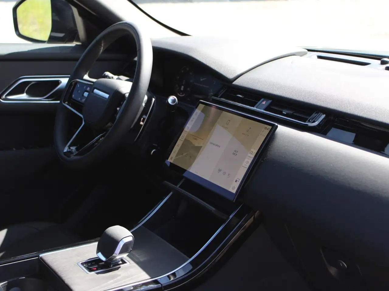 Land Rover Range Rover Velar снимка Land Rover Range Rover Velar