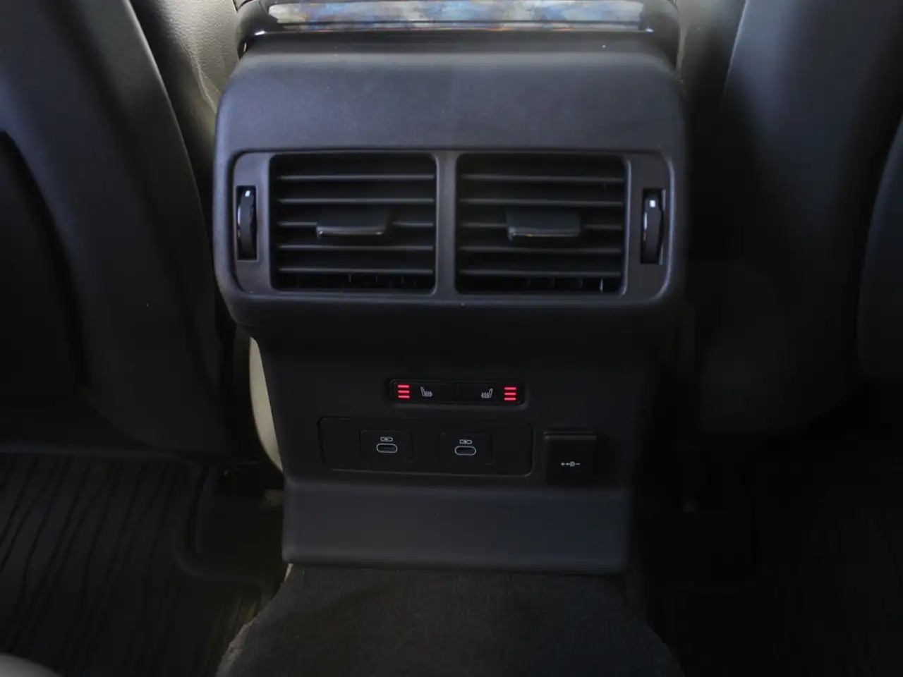 Land Rover Range Rover Velar снимка Land Rover Range Rover Velar