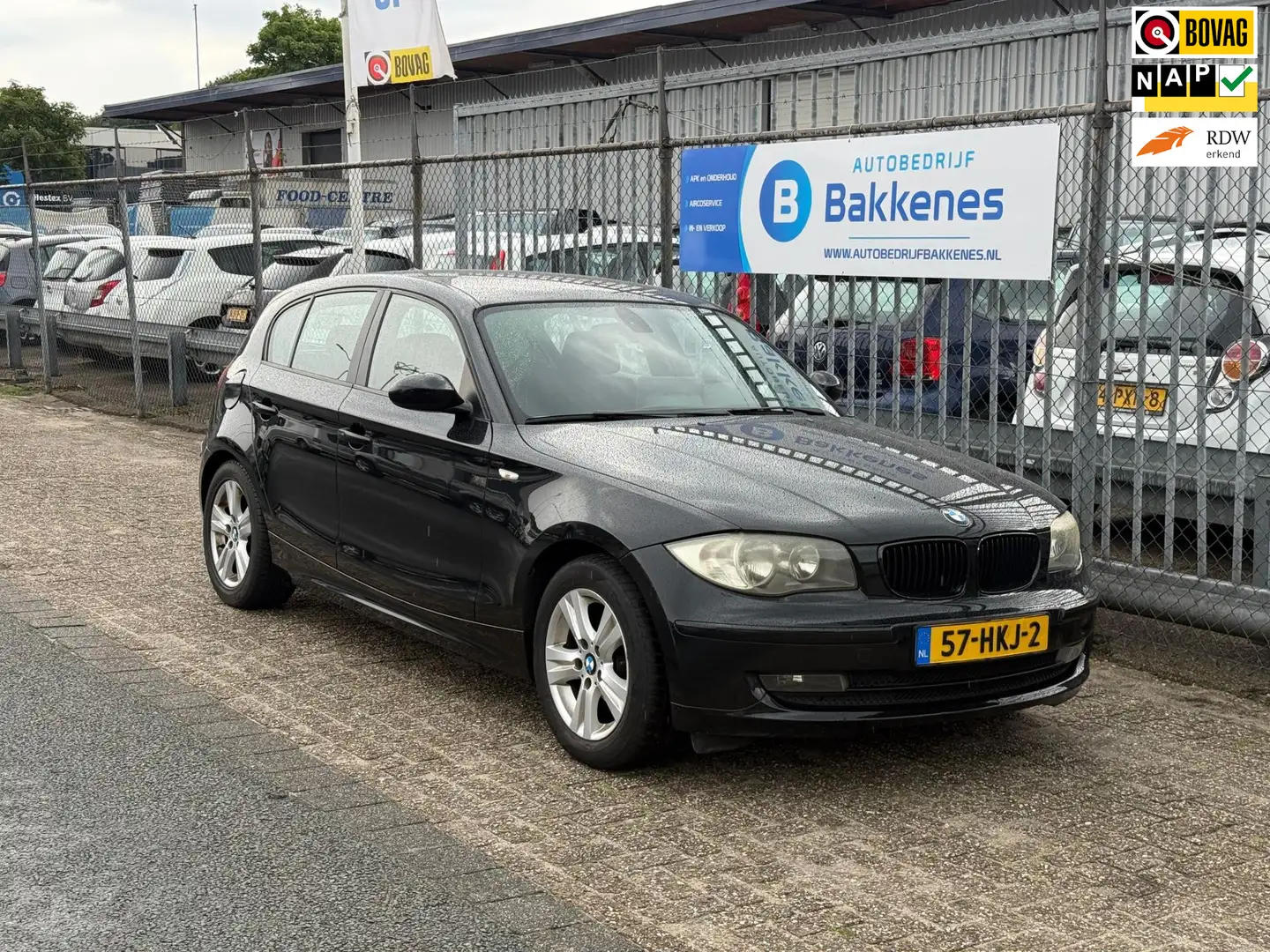 BMW 116 1-serie 116i Business Line | LEES TEKST! Black - 1