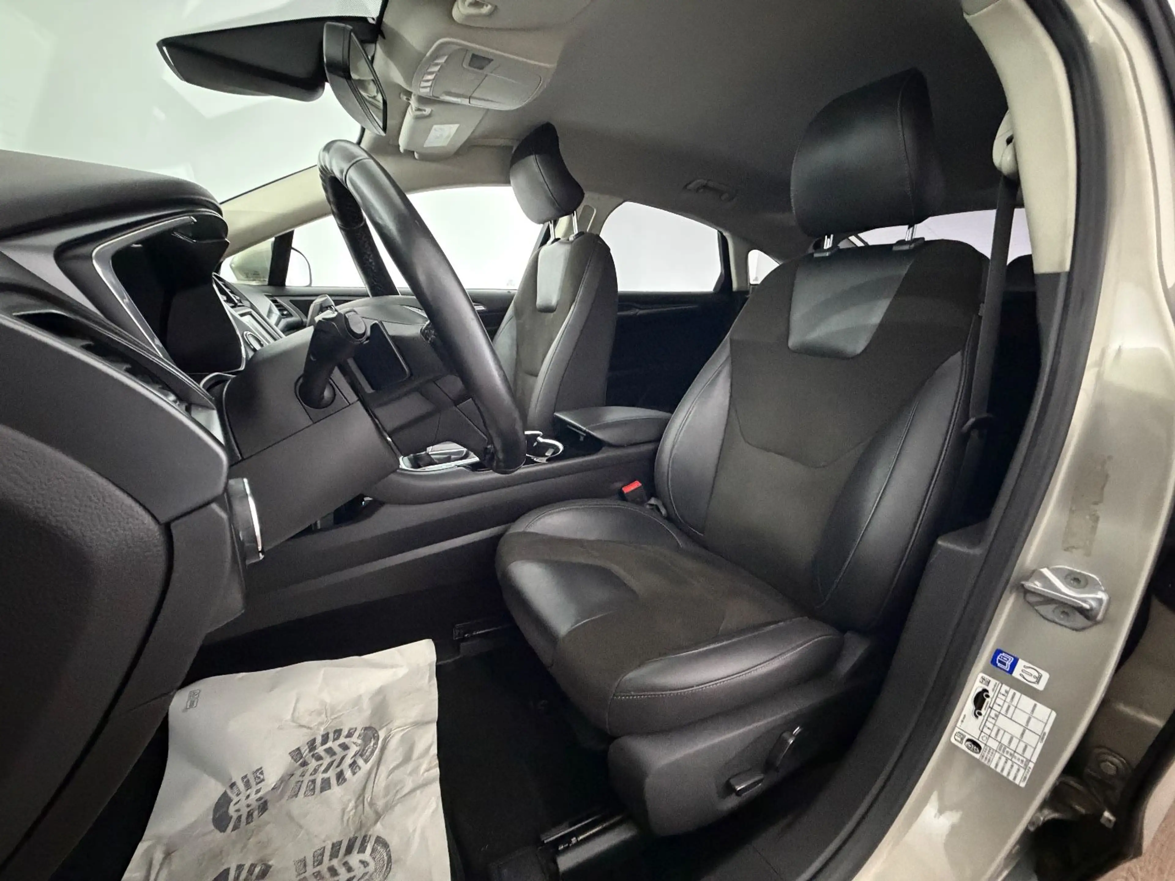 Ford Mondeo Lim. Titanium/LED/ACC/AHK/LEDER/KAM/ — photo 7