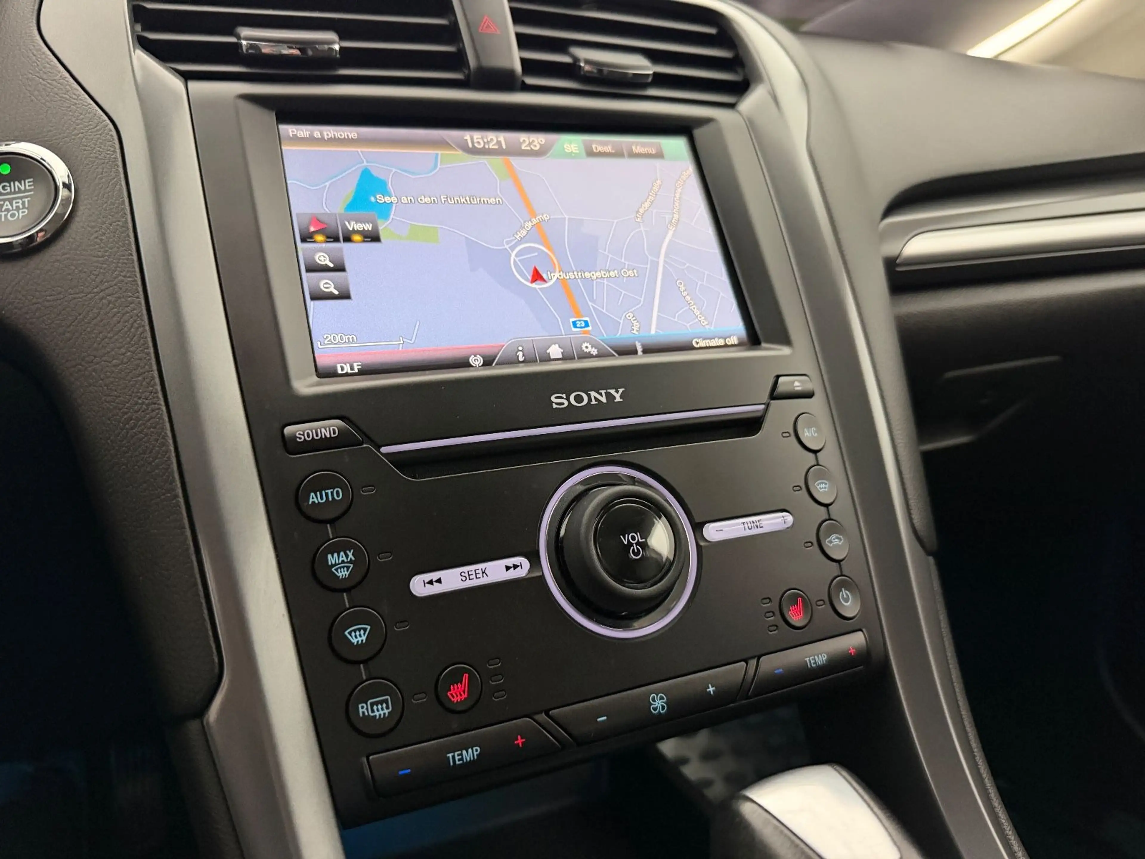 Ford Mondeo Lim. Titanium/LED/ACC/AHK/LEDER/KAM/ — photo 12