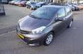 Toyota Yaris 1.3 16v VVT-i 99pk 5D Aspiration AIRCO Parkeer Cam Grau - thumbnail 3