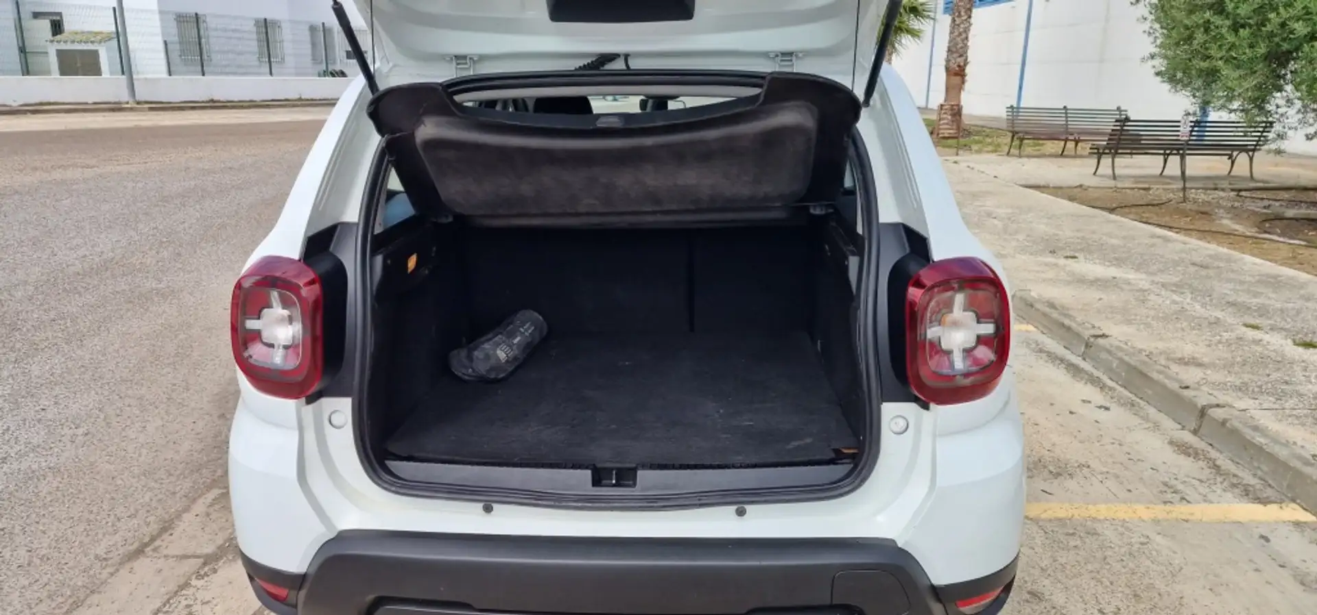 Dacia Duster 1.5 Blue dCi Comfort 4x4 85kW Weiß - 2