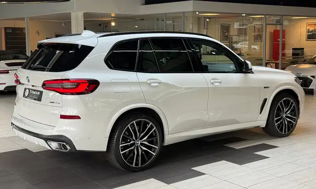 BMW X5 view 7