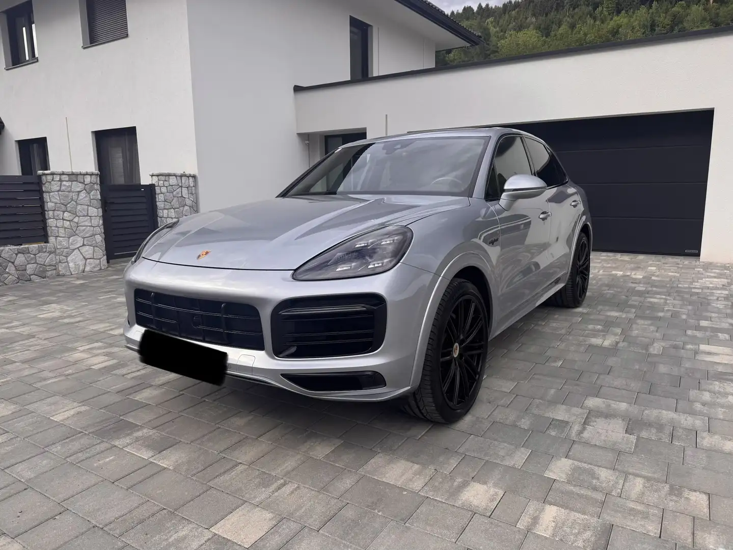 Porsche Cayenne III E-Hybrid PHEV 17,9 kWh Aut. - 1