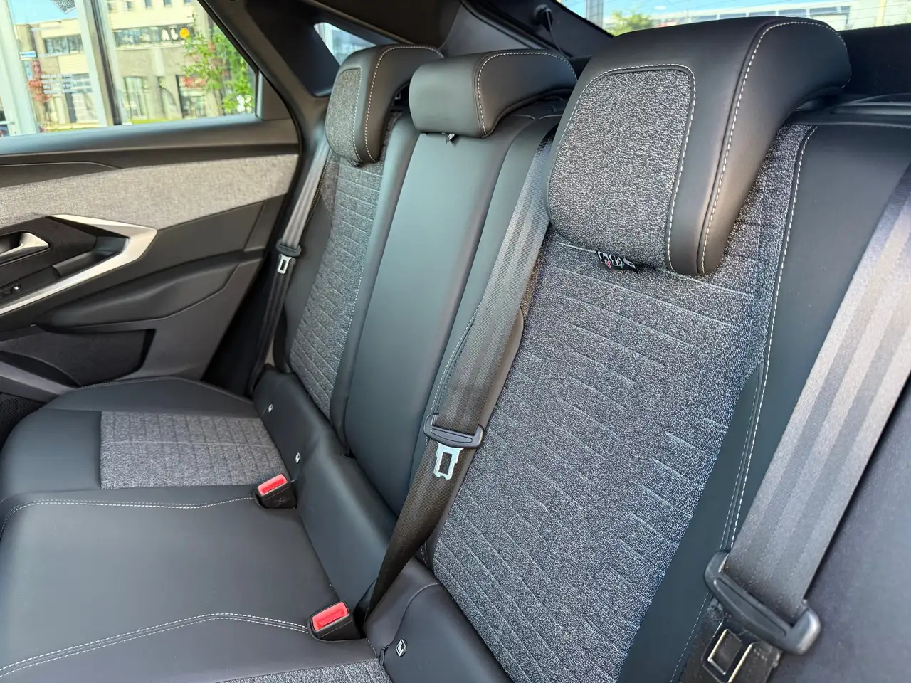 Peugeot 3008 1.2 Hybrid 145 Allure 19