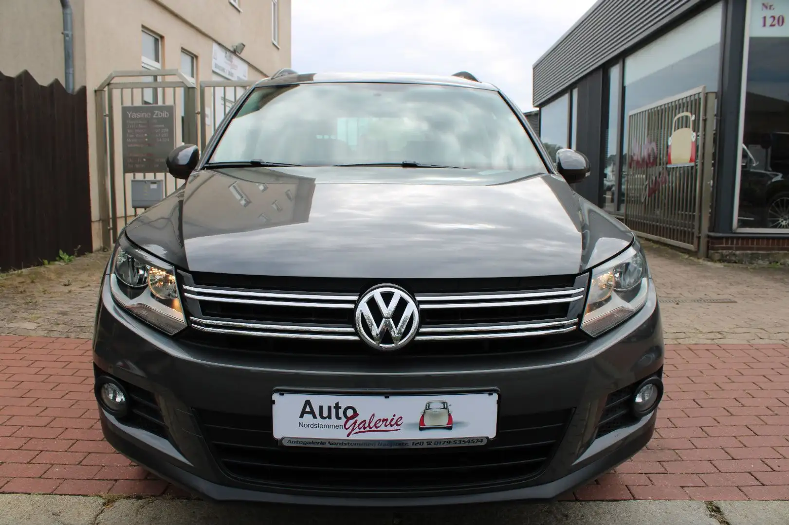 Volkswagen Tiguan Trend & Fun BMT|Klimaauto.|TÜV NEU Grau - 2