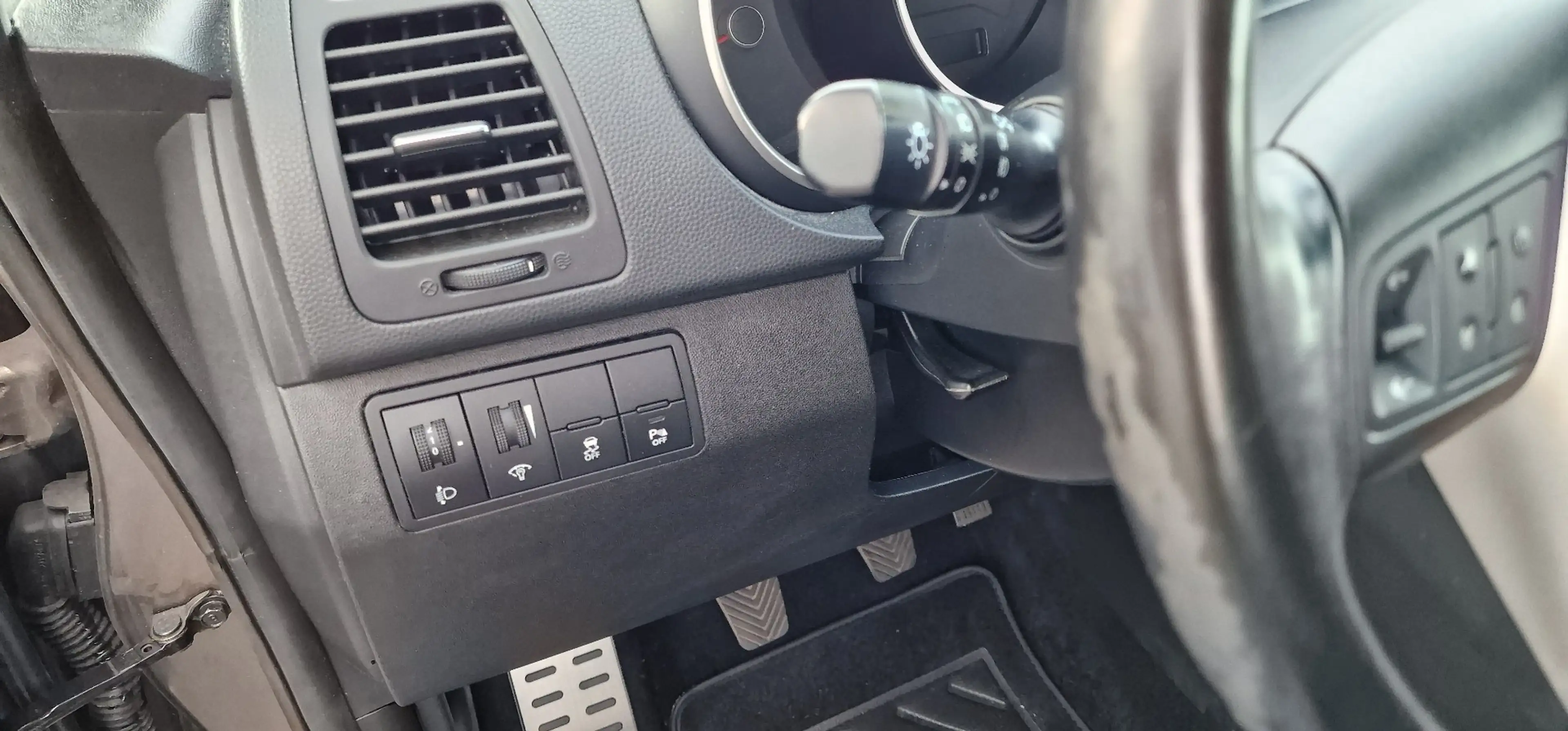 Kia Venga Spirit — photo 12